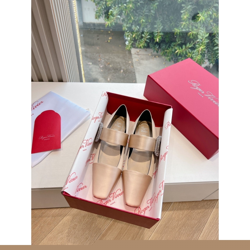 roger u1u1er flat shoes
